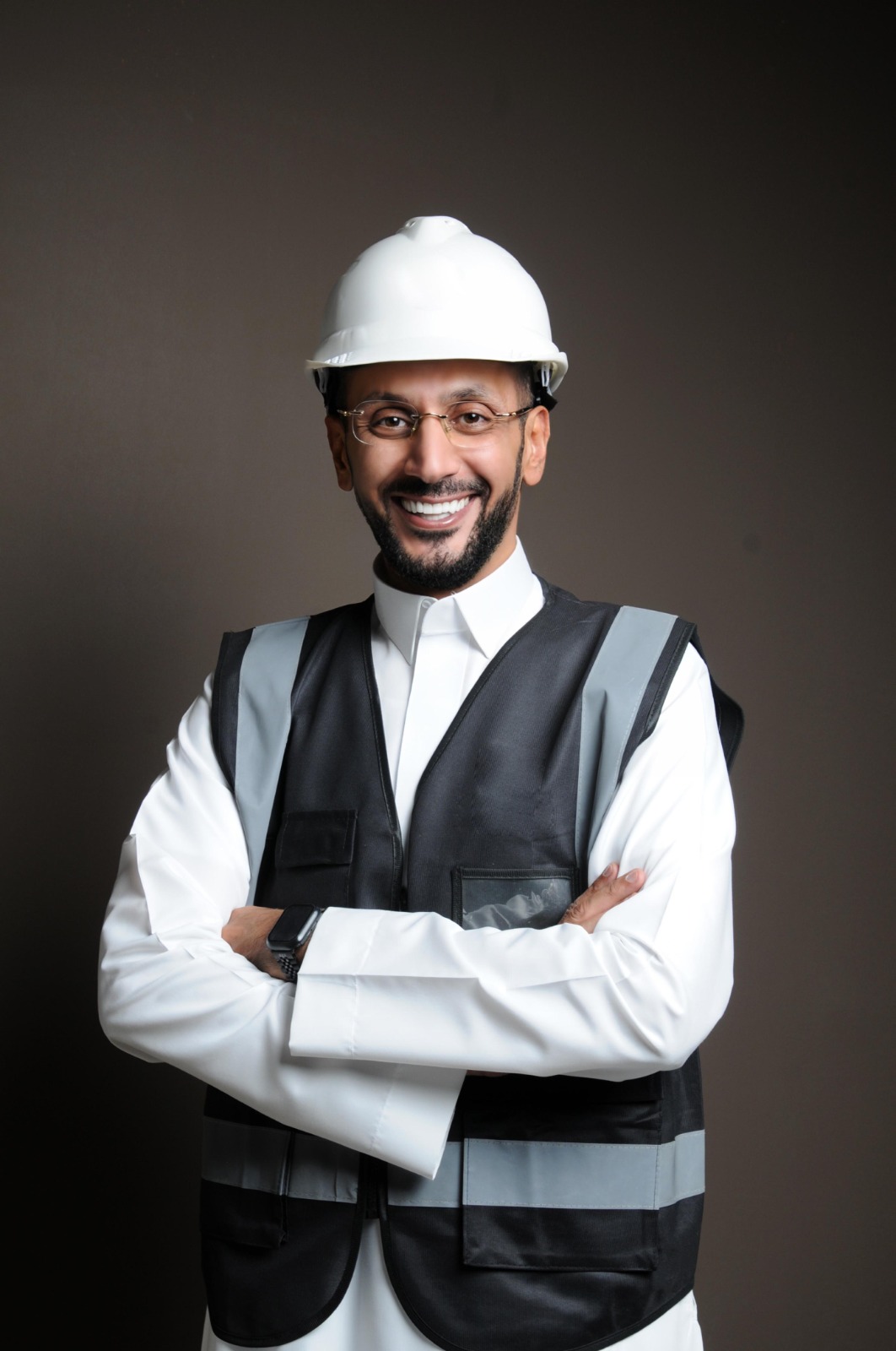 عبدالملك الوعلان في موقع البناء